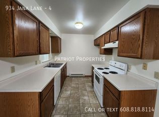 934 Jana Ln APT 4, Madison, WI 53704