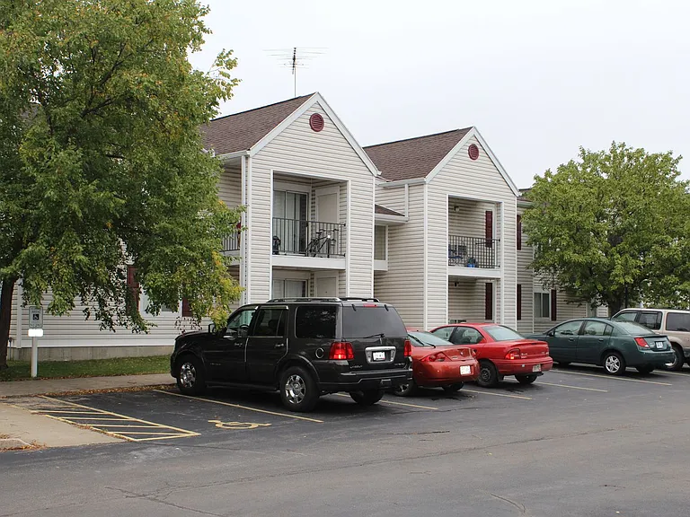 3019 S Chain Dr #6 — Photo 1