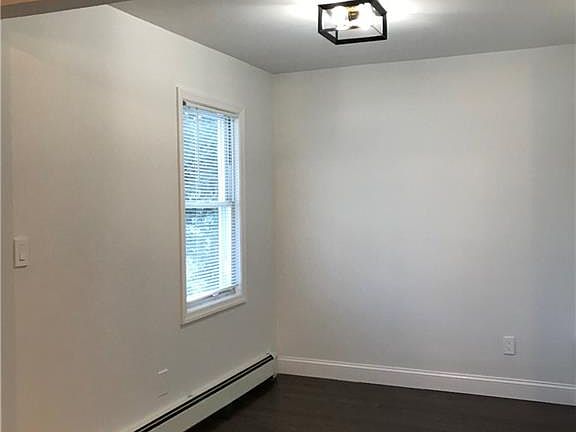 5th image of 1716 E Main St
