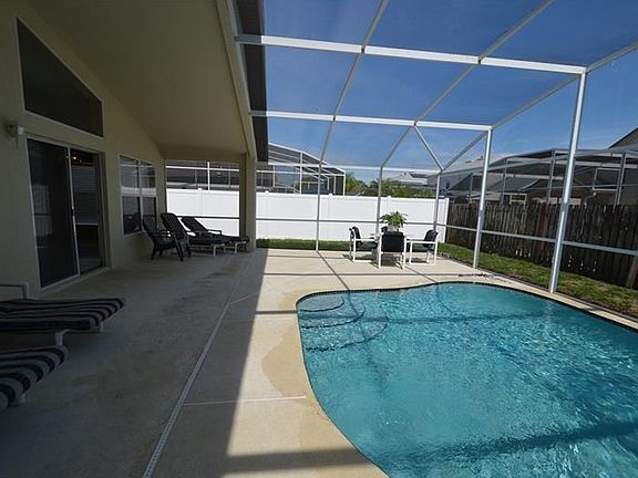 2nd image of 2776 Picadilly Cir