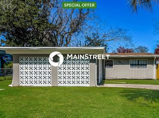 7613 Crest Dr N, Jacksonville, FL 32221