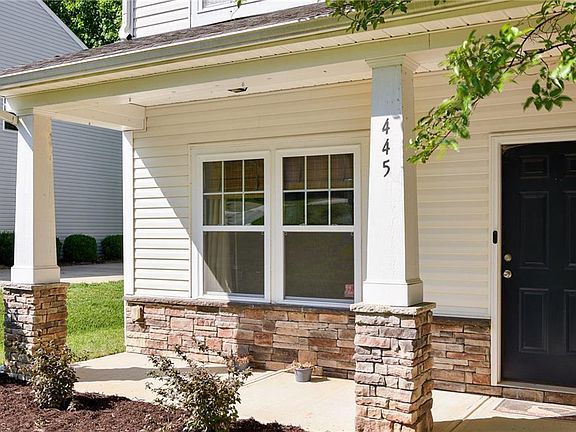3rd image of 445 Shady Grove Ct