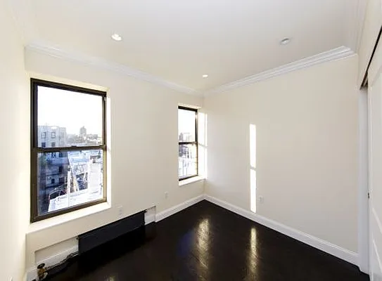 Rented by Icon Realty Management | media 26