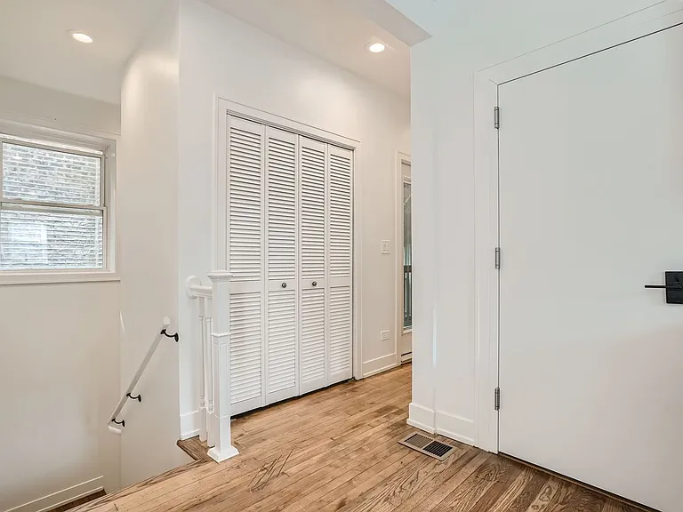 2602 N Springfield Ave #1 — Photo 10