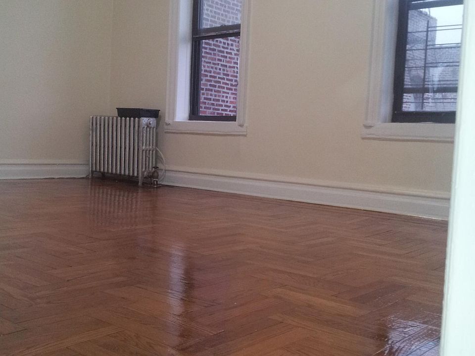 1st image of 135 Clarkson Ave