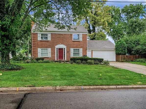 100 Greendale Dr, Dayton, OH 45429
