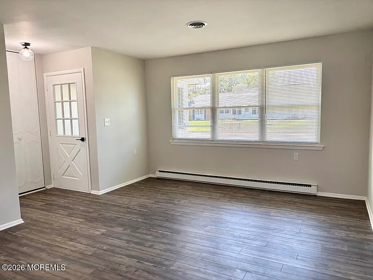 43C Edinburgh Ln — Photo 9