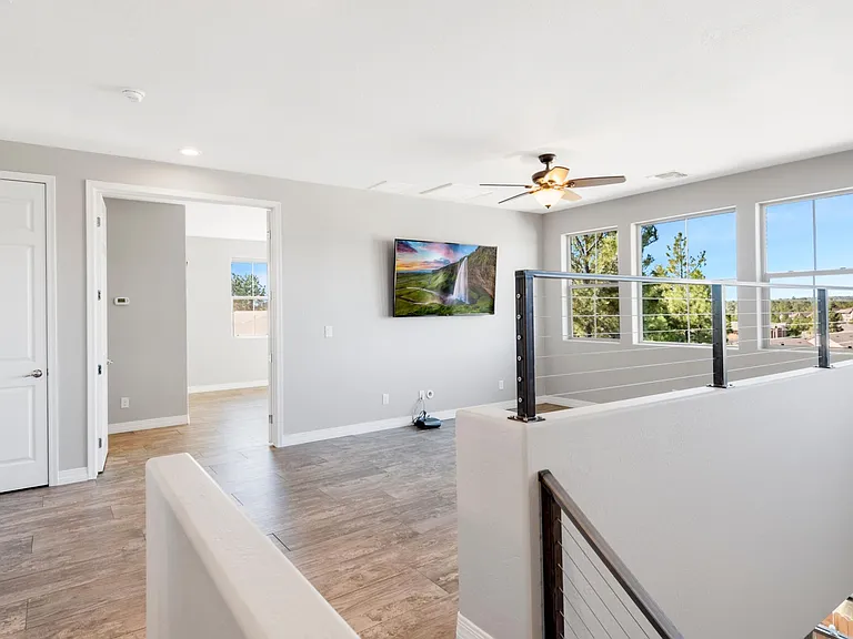 1196 N Waterside Dr — Photo 13