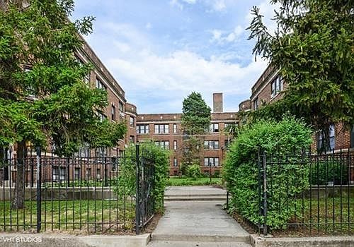 1st image of 4625 N Ashland Ave #1E
