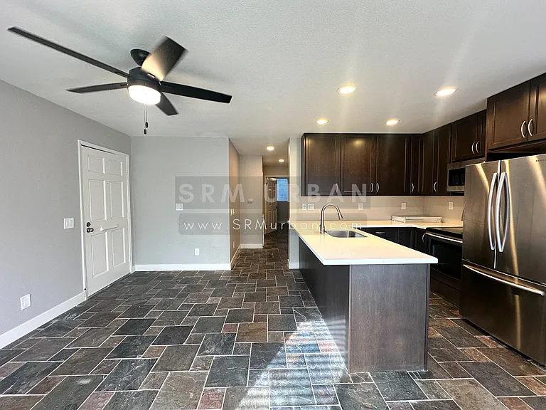 959 Vine St #2 — Photo 6