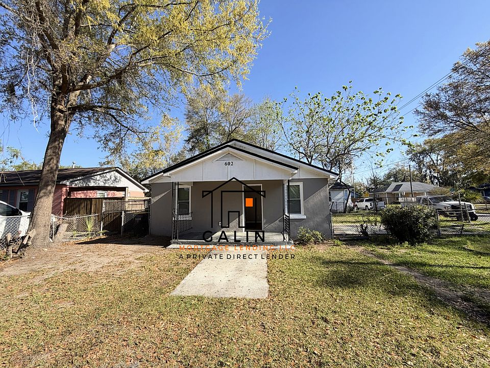 1st image of 602 W 61st St