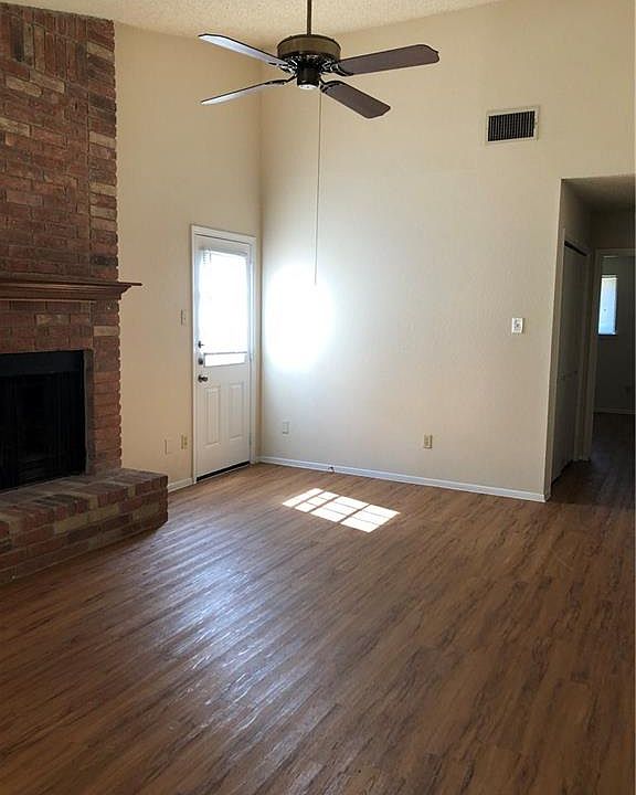 1st image of 618 Rollingway Dr APT A