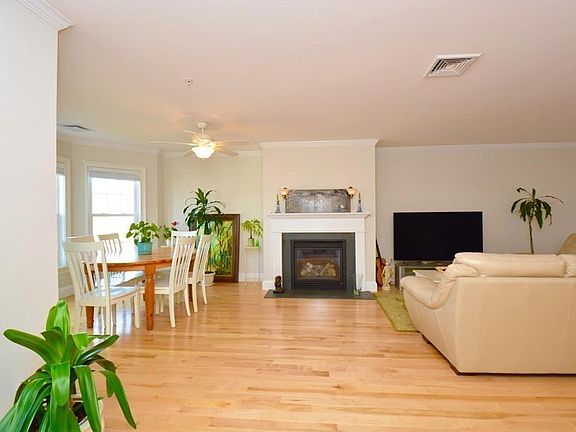 3rd image of 15 Park Ave #3-205