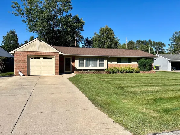 23906 E Le Bost Dr, Novi, MI 48375