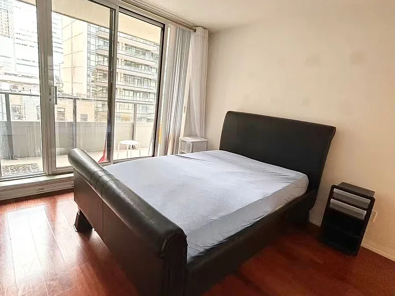 111 Elizabeth St E #705 — Photo 10