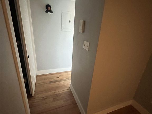 5th image of 1734 Central Ave #3D