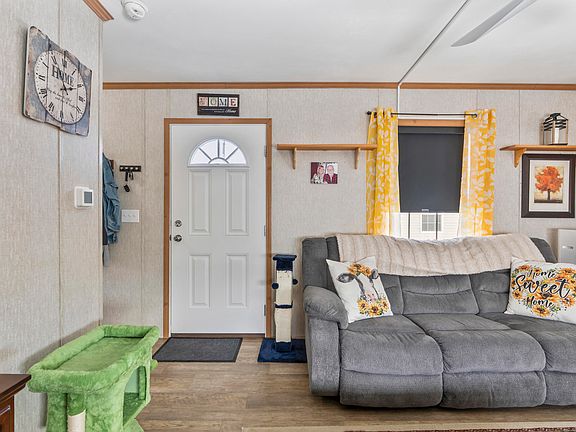 3rd image of 14 Circus Place