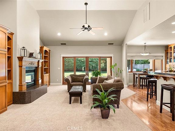 5th image of 905 Coit Tower Way