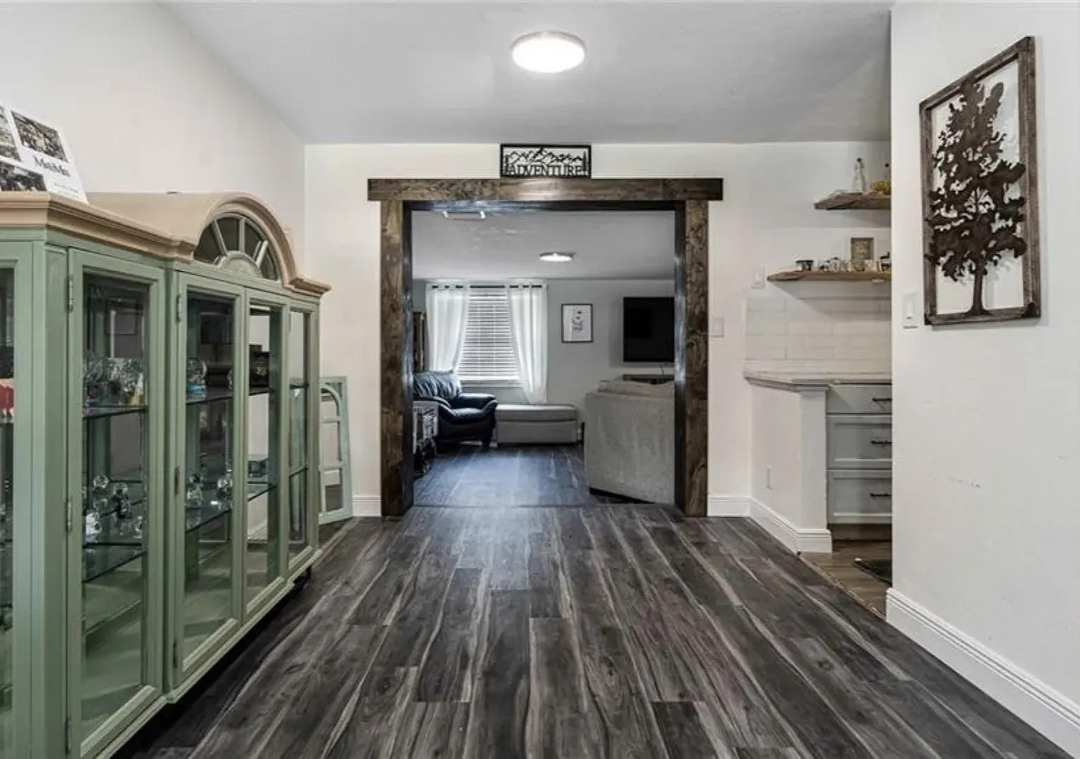 3 bed, 1784 sqft, $2,200 — Photo 2