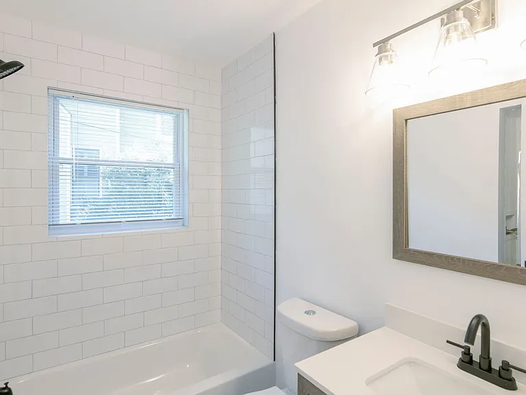 545 Oakview Rd — Photo 7