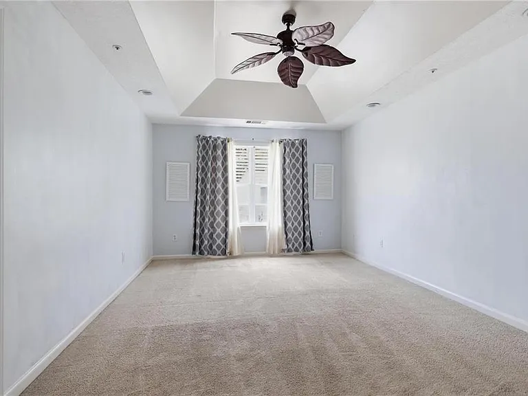 1409 Chardin Dr — Photo 16