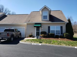 601 Stratford Ct, Johnson City, TN 37615