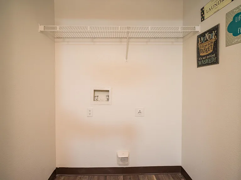 Sterling Point Apartment Homes — Photo 88