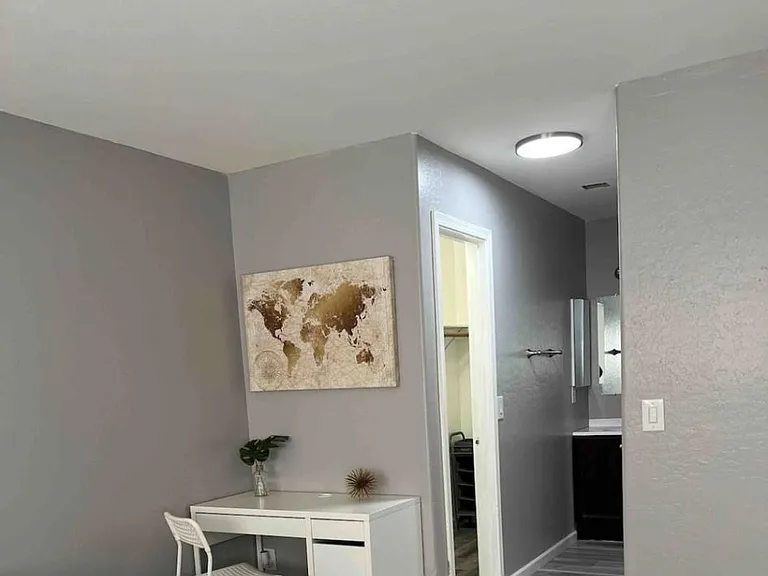 2437 E Jones Ave #2 — Photo 1