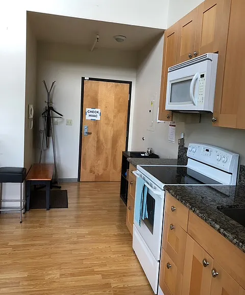 803 2nd St #303 — Photo 3