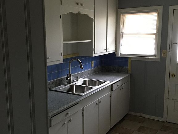 3rd image of 2109 NW 23rd St #1