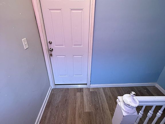 3rd image of 537 S Park St Floor 2