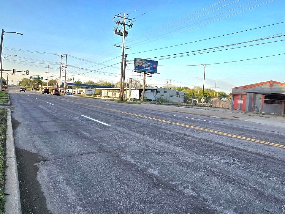 2nd image of 2528 N Martin Luther King Blvd E