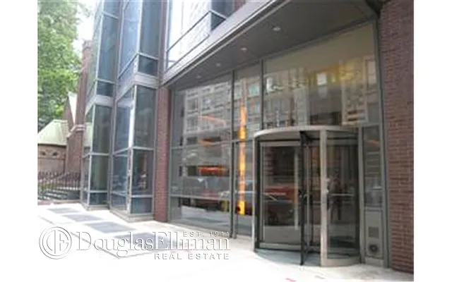 Rented by Douglas Elliman | media 24