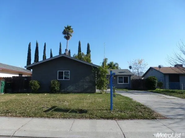 9312 Dunwood Dr, Stockton, CA 95210