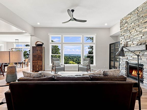 5th image of 57 Stony Point