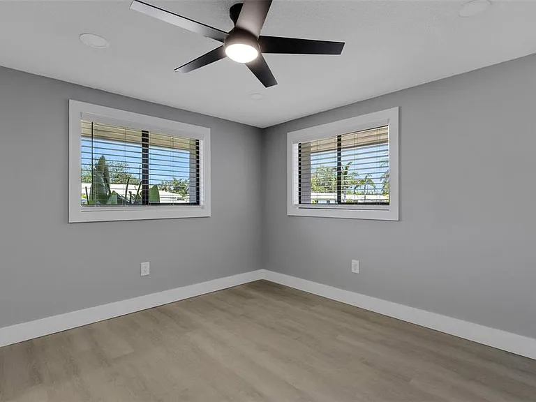 4645 Hunter Ridge Dr — Photo 54