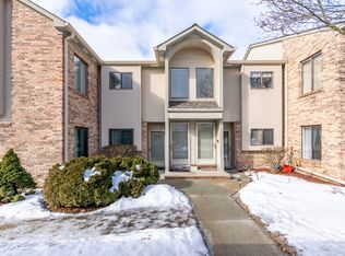 42798 Lilley Pointe Dr, Canton, MI 48187
