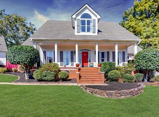 5166 Cedar Ridge Rd, Memphis, TN 38118