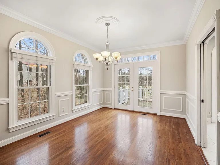 2171 Wolftrap Ct — Photo 13