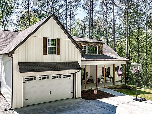 4th image of 366 Orchard Way SE