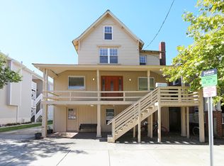 208 E Maple Ave, Wildwood, NJ
