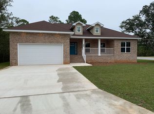 2122 Trevor Cir, Milton, FL 32583