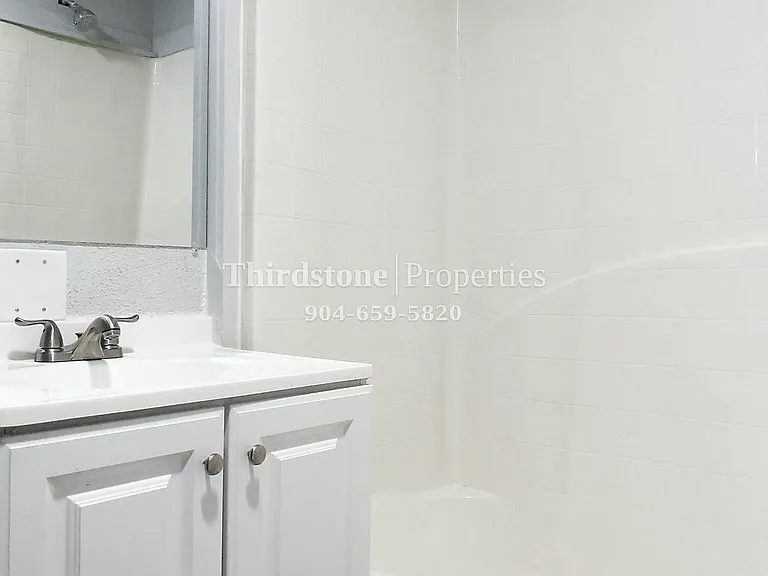 1225 E 14th St — Photo 11