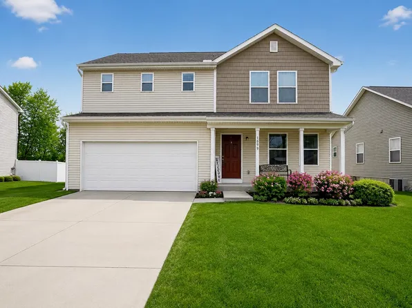 1090 Jackson Dr, Owosso, MI 48867