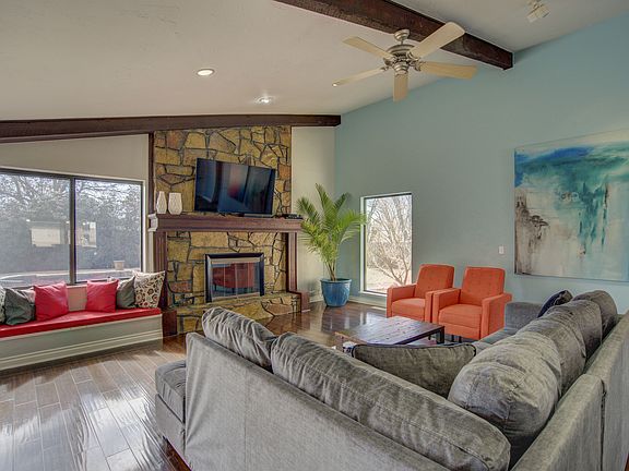4th image of 4048 Cherry Hill Ln