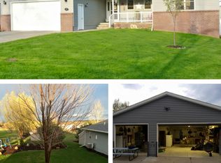 520 Tyler St, Bennet, NE 68317