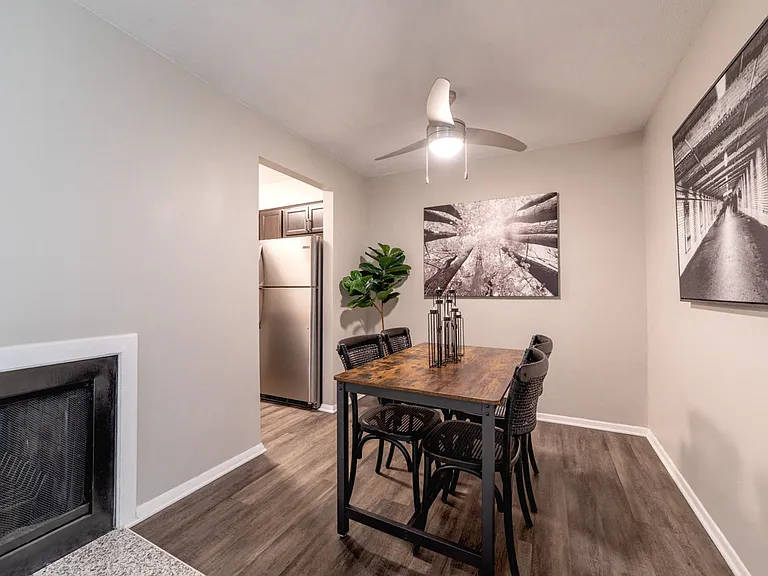 Dining Room at Woodbridge Bloomington
