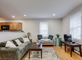 23 Stockholm St #1, Newport, RI 02840