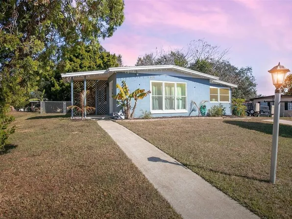 893 W Village Dr, Deltona, FL 32725