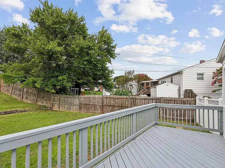 5522 Lanham Way — Photo 10